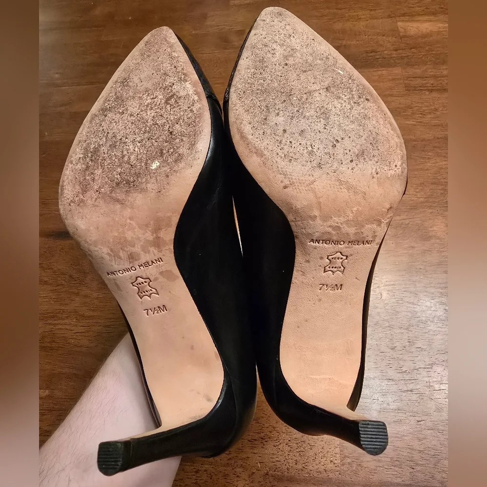ANTONIO MELANI Clarete Black Leather Heels With Asymmetrical Textured Toe - Picture 4 of 8